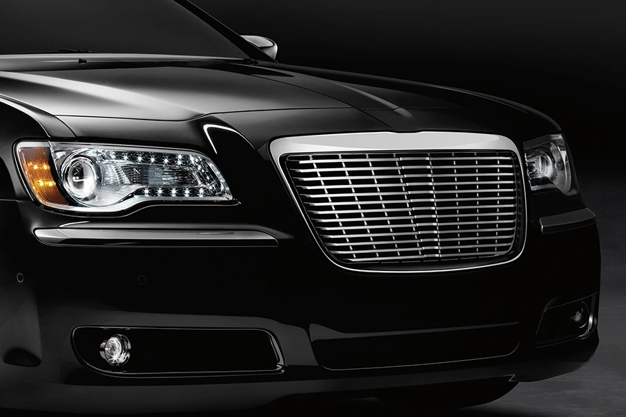 Automotive Grille: Der designidentitet møter teknisk presisjon